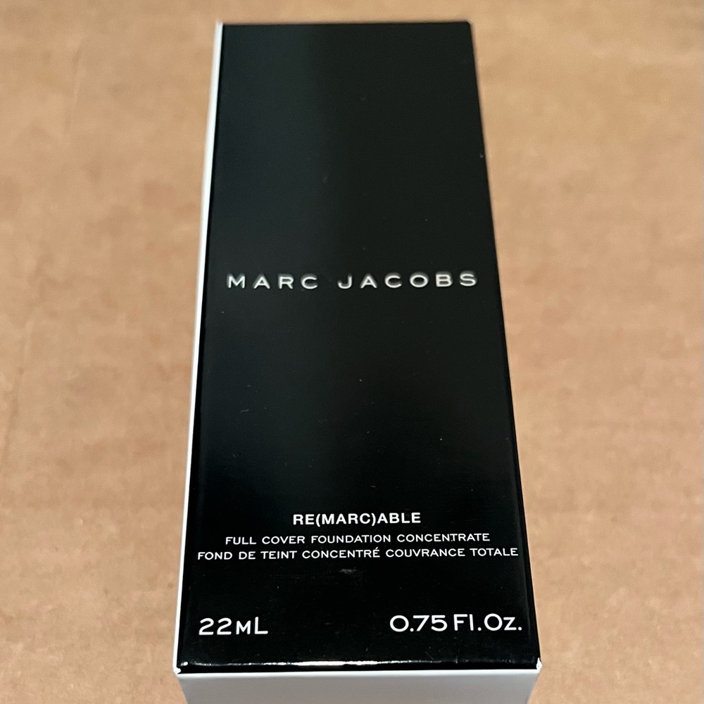 Marc Jacobs Re(Marc)able Liquid Foundation